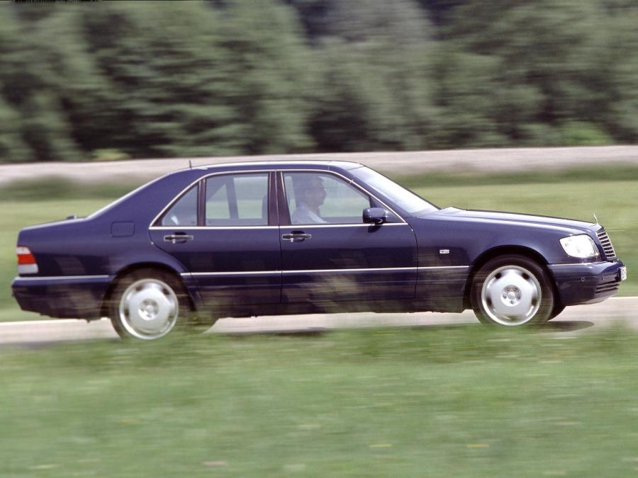  Mercedes-Benz S600 1993 года  (фото 3 из 9)